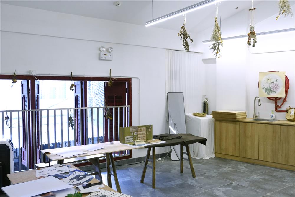 一楼的「共享工房」可用於手作、制作或创作类型的活动，亦会开放给个人或团体租用。